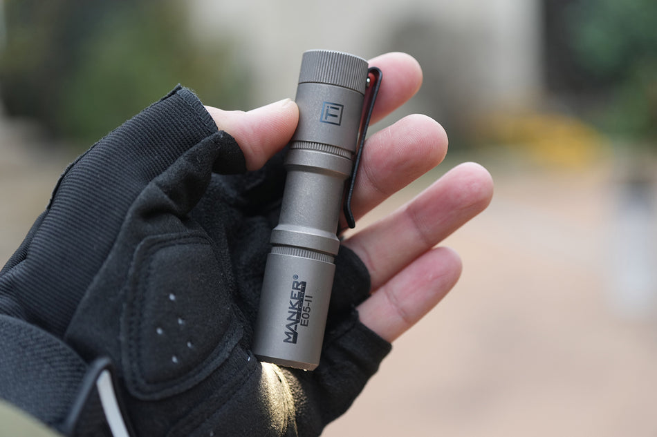 Mankerlight E05 II Stonewashed Titanium EDC Flashlight 1300 Lumen 14500 AA Torch