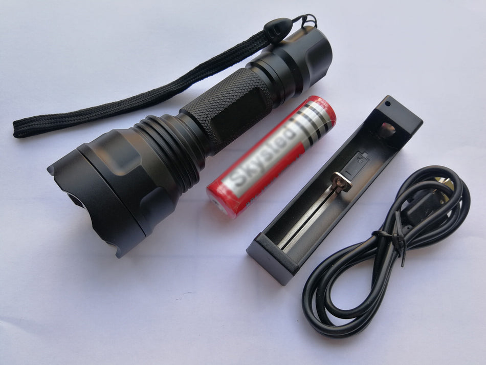Ultra Fire C8 Single Mode Constant Current Flashlight 10W SST-40.2-W LED 1200 Lumen Torch+ Battery+USB Charger